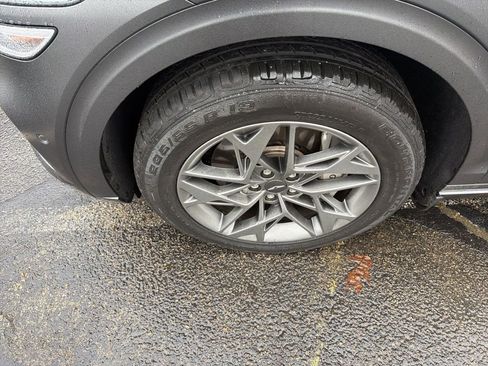 Certified 2023 Genesis GV70 2.5T w/ Advanced Package image 3