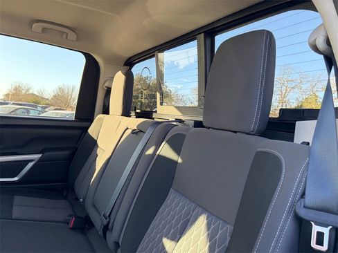 Certified 2024 Nissan Titan SV w/ SV Convenience Package image 22
