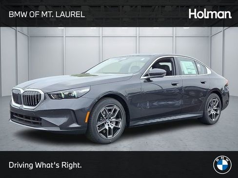 Certified 2026 BMW 530i xDrive w/ Premium Package AWD/4WD image 1