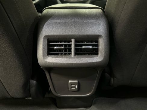 Certified 2024 Chevrolet Equinox LT image 34