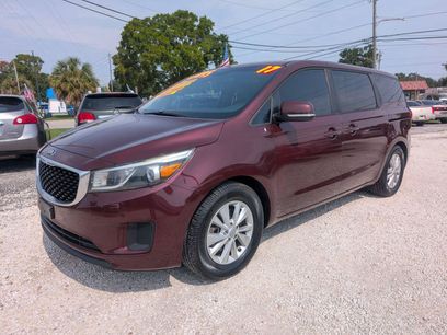 Used 2017 Kia Sedona LX
