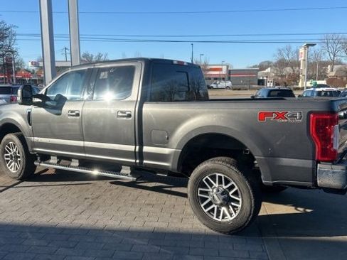 Used 2017 Ford F350 Lariat image 13