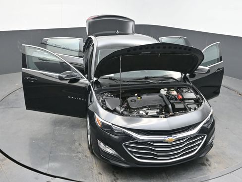 Used 2024 Chevrolet Malibu LT image 39