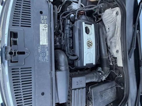 Used 2010 Volkswagen Tiguan S FWD image 17