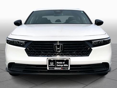 Used 2025 Honda Accord Sport image 4