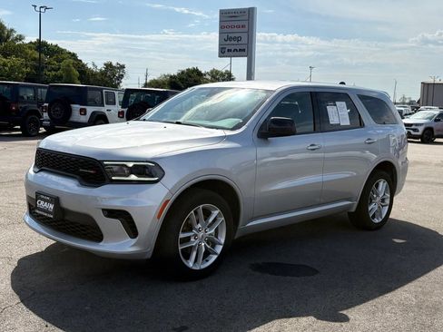 Used 2025 Dodge Durango GT AWD/4WD image 3
