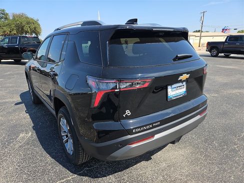 New 2026 Chevrolet Equinox LT w/ Convenience Package II image 4