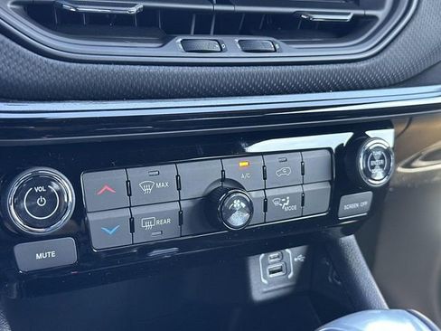 New 2026 Jeep Compass Latitude AWD/4WD image 35