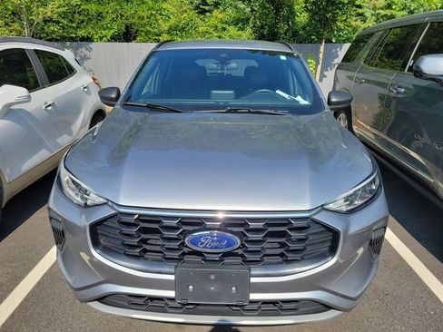 Used 2023 Ford Escape ST-Line AWD/4WD image 2