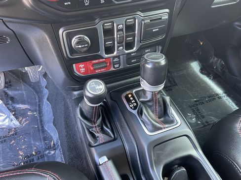 Used 2020 Jeep Gladiator Rubicon AWD/4WD image 22