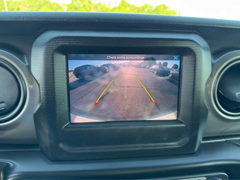 Used 2021 Jeep Wrangler Unlimited Sport image 22