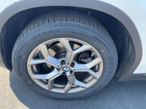 Used 2023 BMW X3 xDrive30i w/ Premium Package image 7