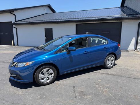 Used 2015 Honda Civic LX image 2