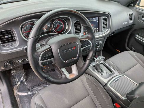 Used 2018 Dodge Charger GT AWD/4WD image 13