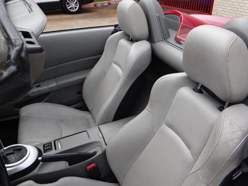 Used 2007 Nissan 350Z Touring RWD image 16