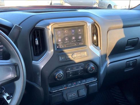 Used 2022 Chevrolet Silverado 1500 Custom image 6