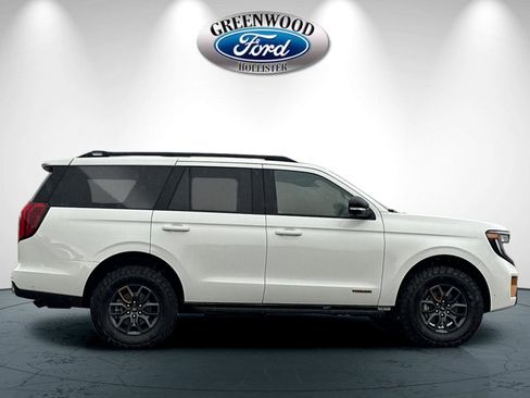 New 2025 Ford Expedition Tremor image 3