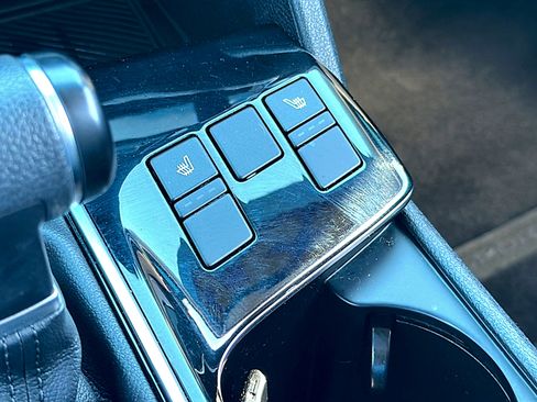 Used 2023 Kia Sportage EX image 37