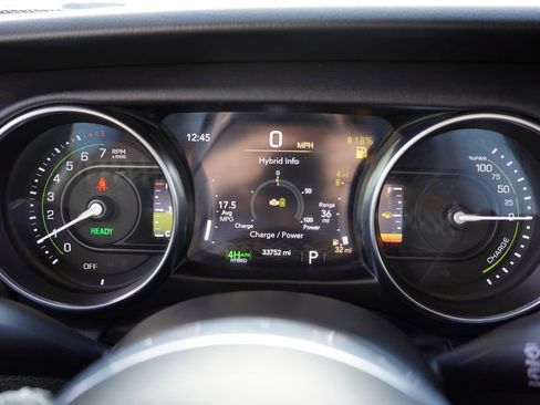 Used 2023 Jeep Wrangler Unlimited Sahara w/ Cold Weather Group image 34