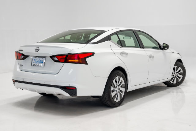 Used 2024 Nissan Altima 2.5 S FWD image 31