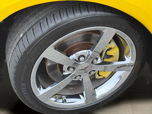 Used 2012 Chevrolet Corvette Base image 21