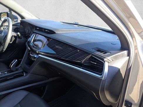 Used 2024 Cadillac XT6 Premium Luxury w/ Technology Package image 22