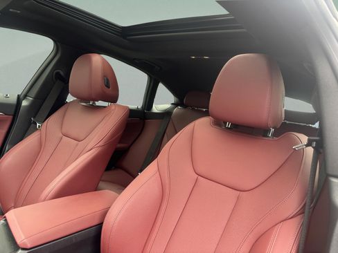 Used 2023 BMW i4 eDrive35 image 21