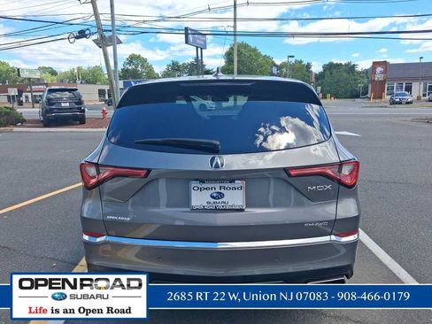Used 2022 Acura MDX SH-AWD w/ Technology Package image 7