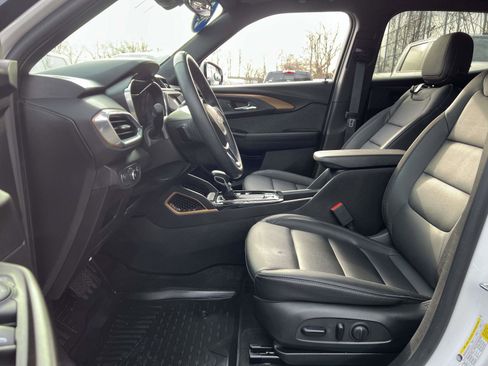 Certified 2023 Chevrolet TrailBlazer ACTIV image 9