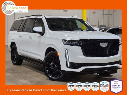 Used 2022 Cadillac Escalade ESV Sport Platinum w/ LPO, ONYX Package image 1