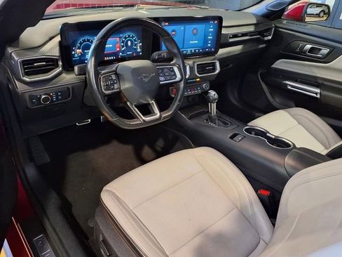 Used 2024 Ford Mustang Premium image 4