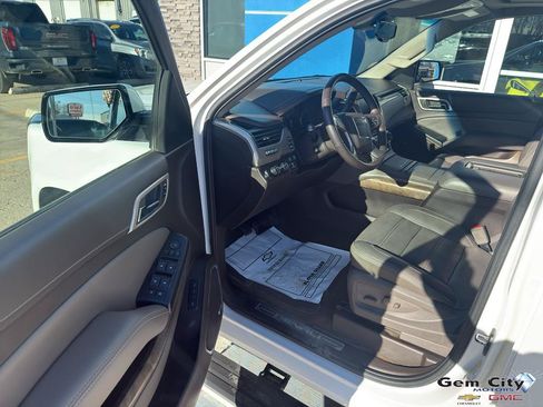 Used 2018 GMC Yukon XL Denali w/ Open Road Package AWD/4WD image 18