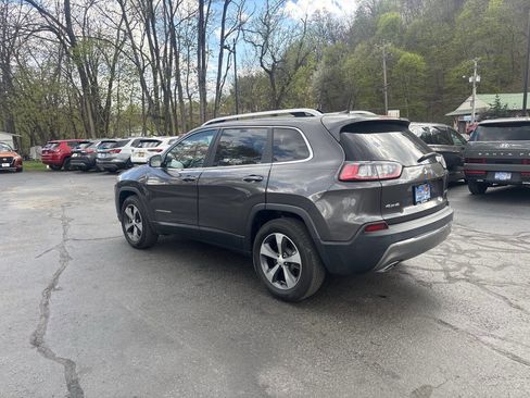 Used 2019 Jeep Cherokee Limited image 6