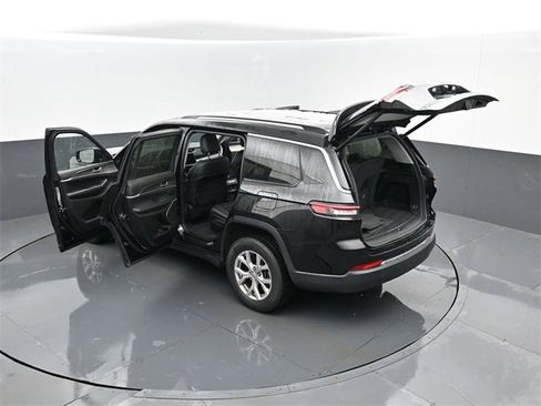 Used 2022 Jeep Grand Cherokee L Limited image 30