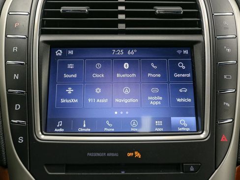 Used 2020 Lincoln Nautilus Reserve w/ Equipment Group 201A image 31