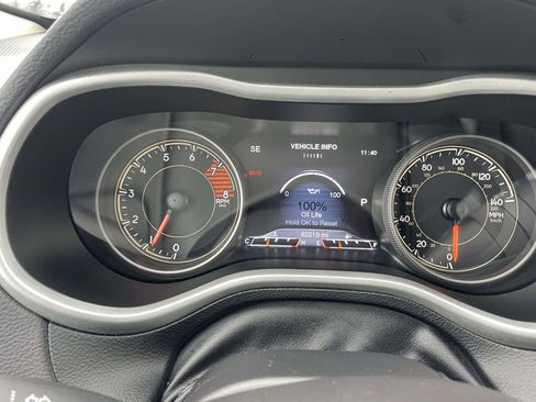 Used 2017 Jeep Cherokee Limited w/ Trailer Tow Group AWD/4WD image 20