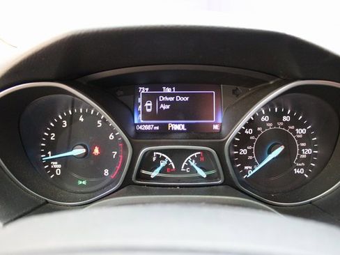 Used 2018 Ford Focus SE image 16