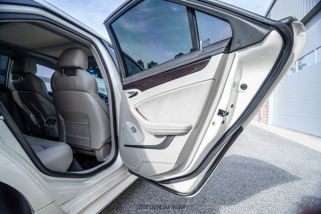 Used 2011 Cadillac CTS V RWD image 35