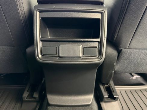 Used 2020 Subaru Forester w/ Popular Package #1 AWD/4WD image 38