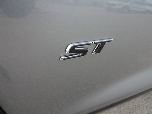 New 2026 Buick Enclave Sport Touring image 15