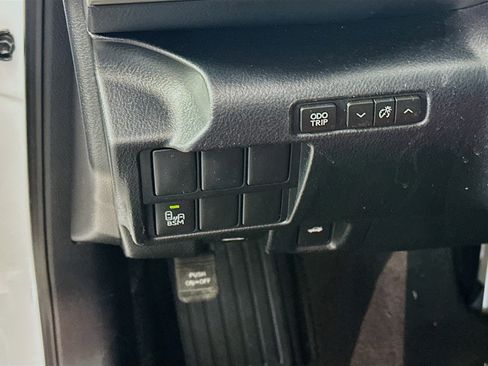 Used 2016 Lexus IS 350 image 17