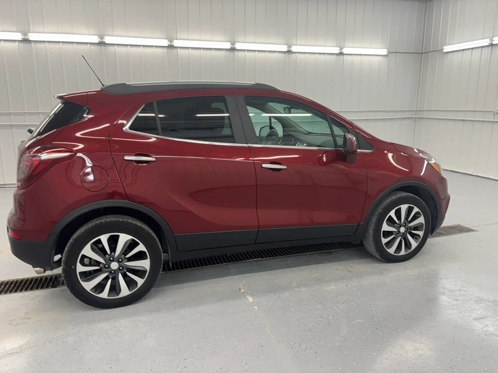 Used 2022 Buick Encore Preferred AWD/4WD image 12