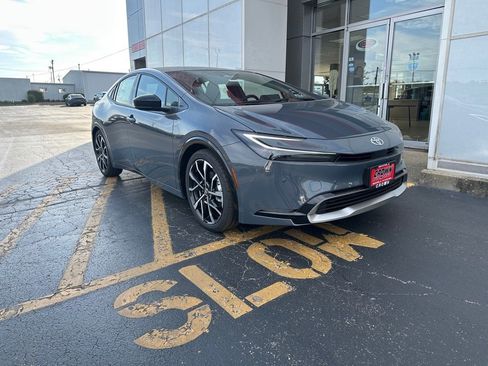 New 2026 Toyota Prius Plug-In Hybrid image 5