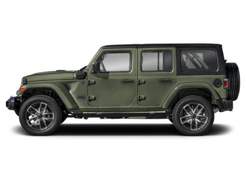 Certified 2024 Jeep Wrangler Unlimited w/ Convenience Group AWD/4WD image 2