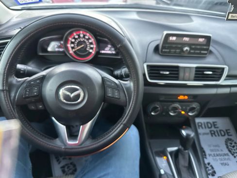Used 2014 MAZDA MAZDA3 i Touring image 12