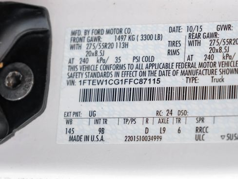 Used 2015 Ford F150 Platinum w/ Equipment Group 701A Luxury image 59