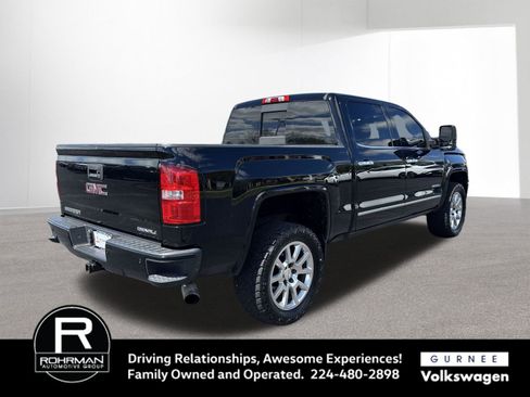 Used 2015 GMC Sierra 1500 Denali w/ Driver Alert Package AWD/4WD image 9