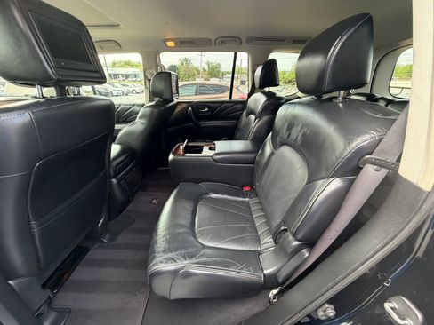 Used 2016 INFINITI QX80 4WD w/ Deluxe Technology Package image 14
