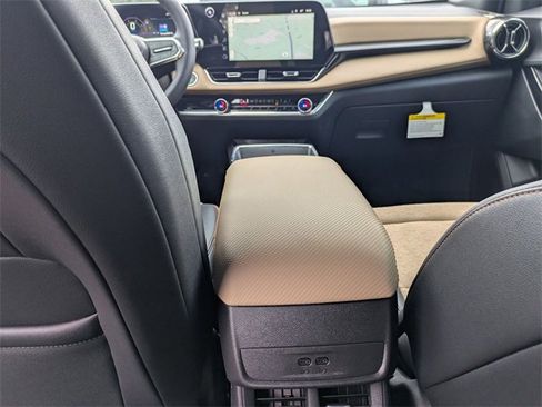 New 2026 Chevrolet Equinox ACTIV w/ Safety and Technology Package image 29