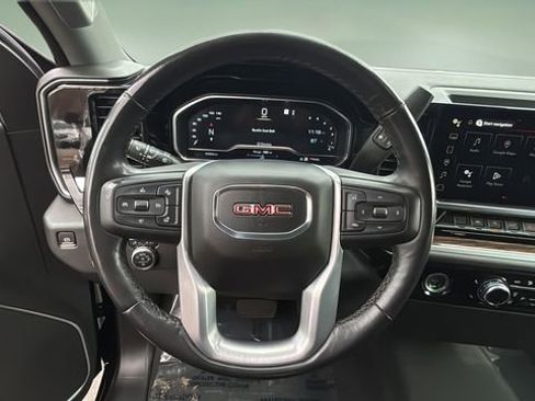 Used 2022 GMC Sierra 1500 Elevation w/ LPO, Elevation Black Package image 11